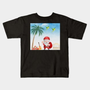 Santa arrives at the beach Kids T-Shirt